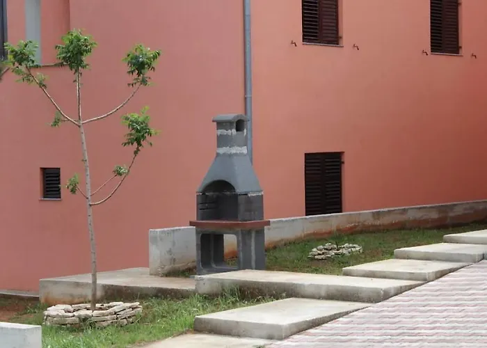 Lejlighed With A Parking Space - 7664