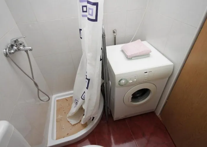 With A Parking Space - 7664 *