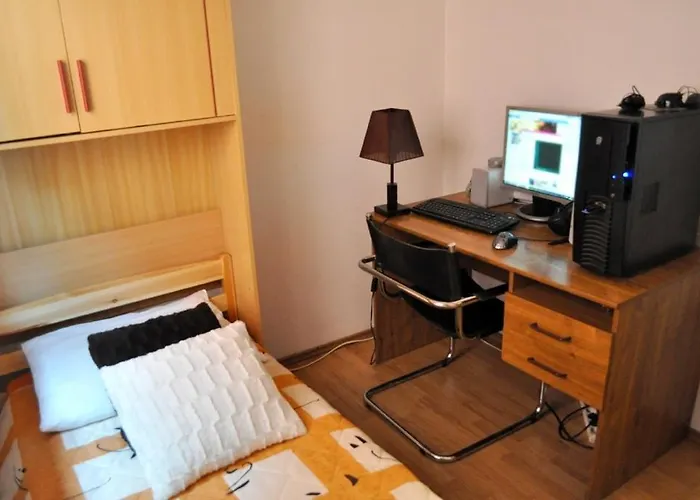 With A Parking Space - 7664 * Πούλα