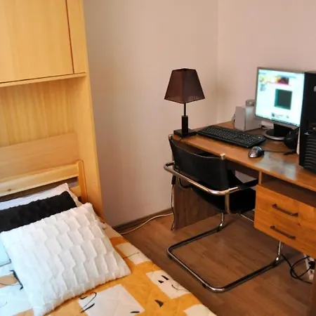 With A Parking Space - 7664 * プーラ